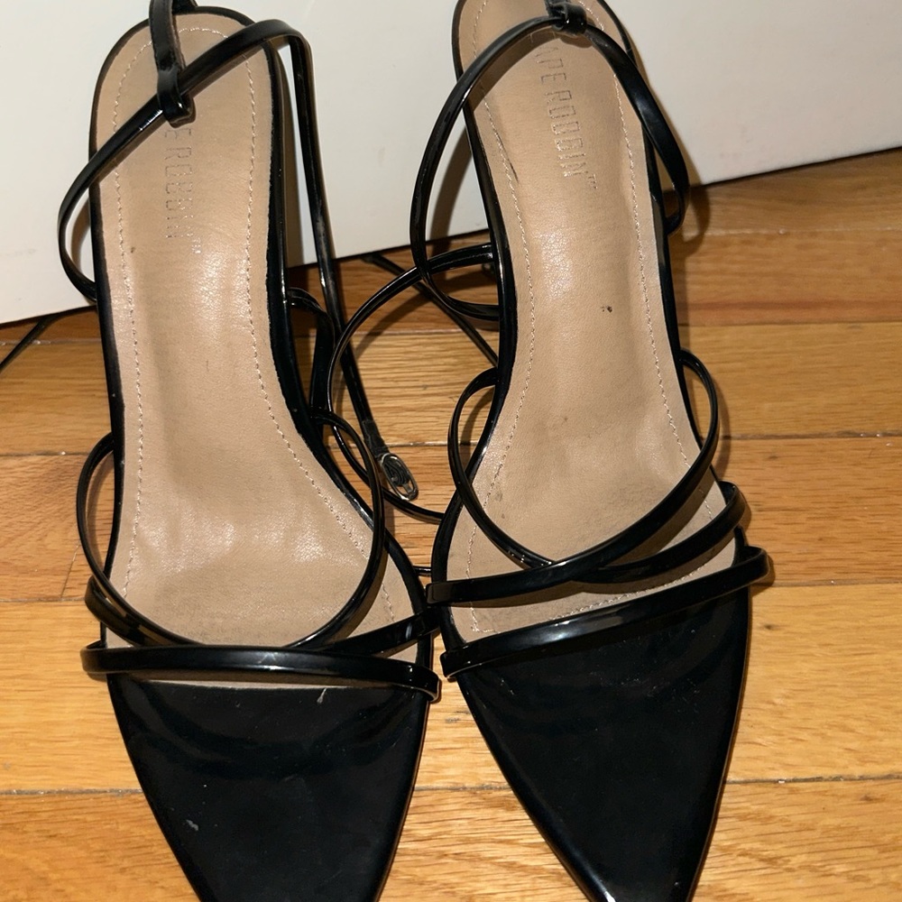 Black tie up heels